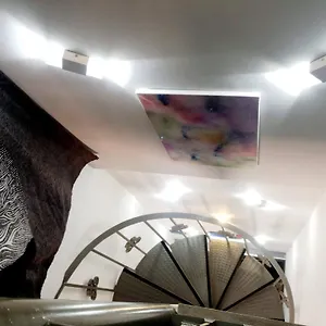 https://apt-casa-hombre-blanco.1costadelsol.com